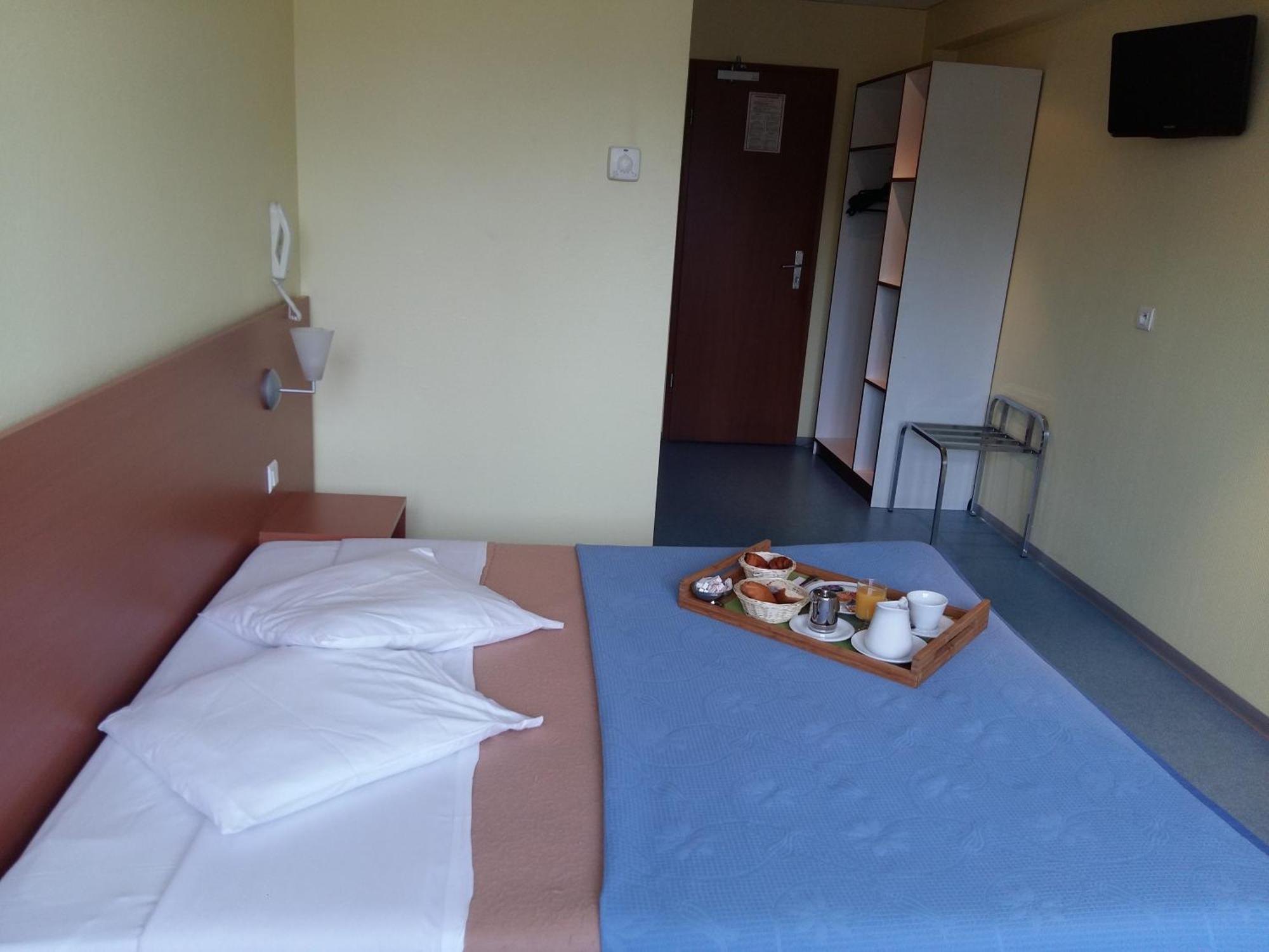 Hotel Restaurant Niemerich Pulversheim Δωμάτιο φωτογραφία